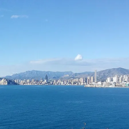 Gemelos 28 *